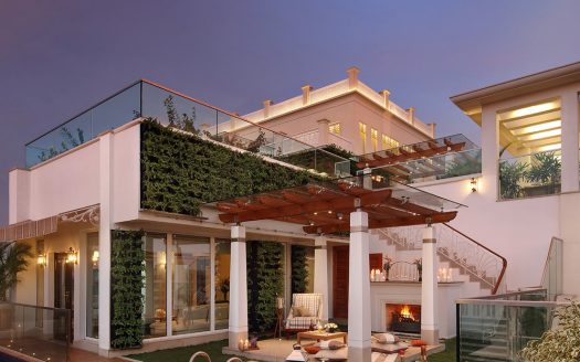Central Park Resorts Sky Villas 